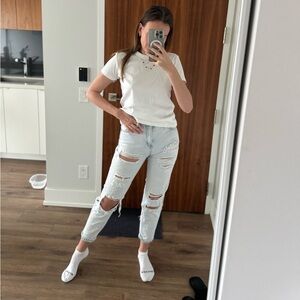 Ripped light blue jeans